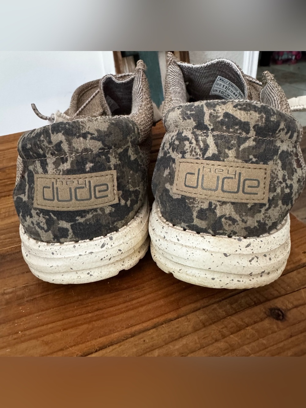 Hey Dude Men's Wally Size 11 - Picture 2 of 8